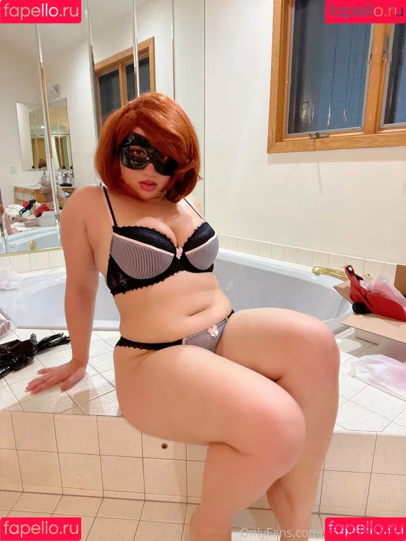 nikkigeeksfree Onlyfans Photo Gallery 