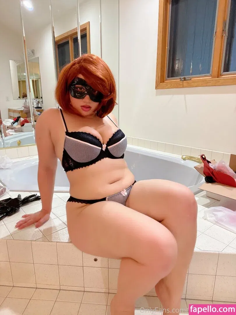 nikkigeeksfree Onlyfans Photo Gallery 