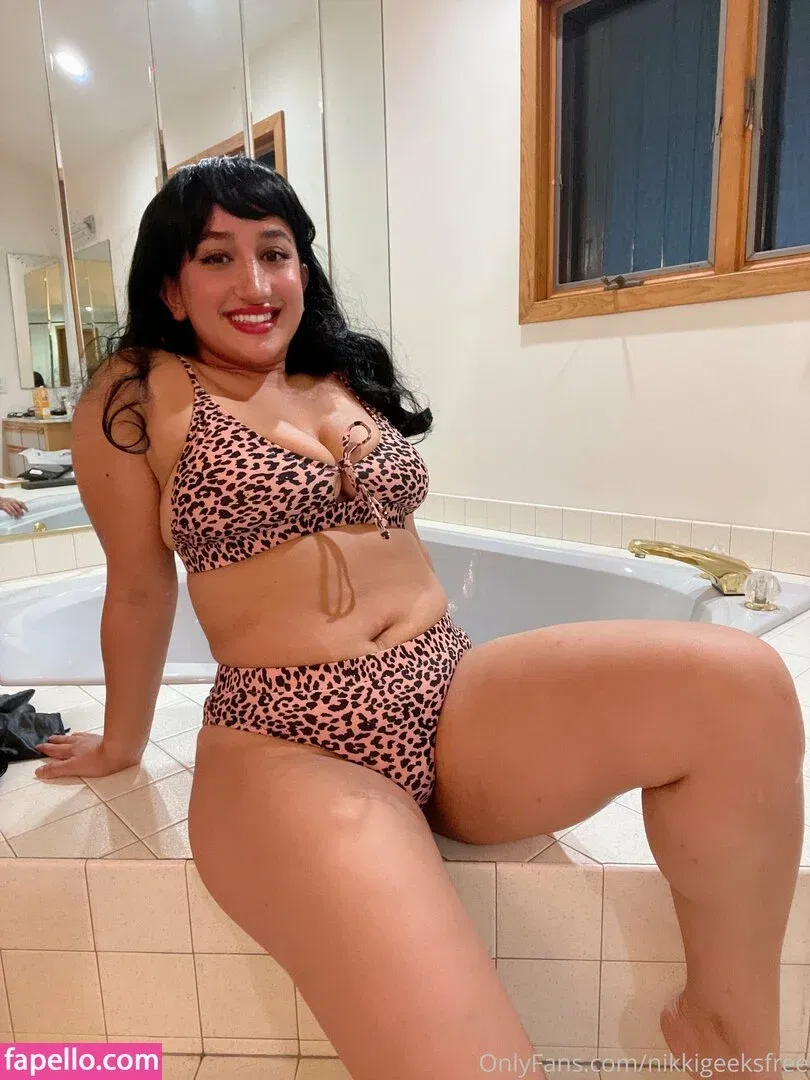 nikkigeeksfree Onlyfans Photo Gallery 