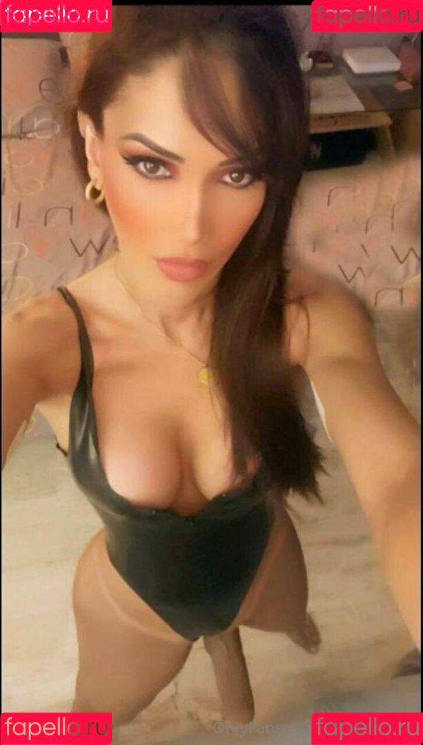 vazrebekah Onlyfans Photo Gallery 