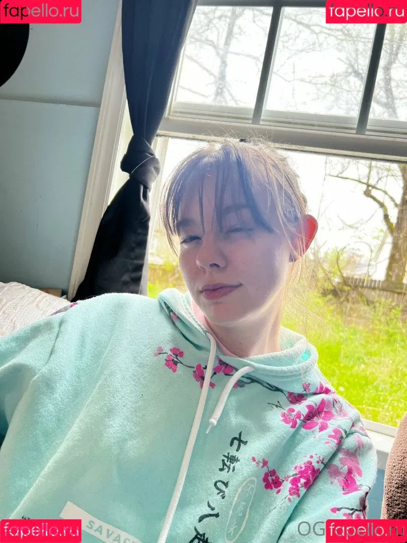 Sativa Skies Onlyfans Photo Gallery 