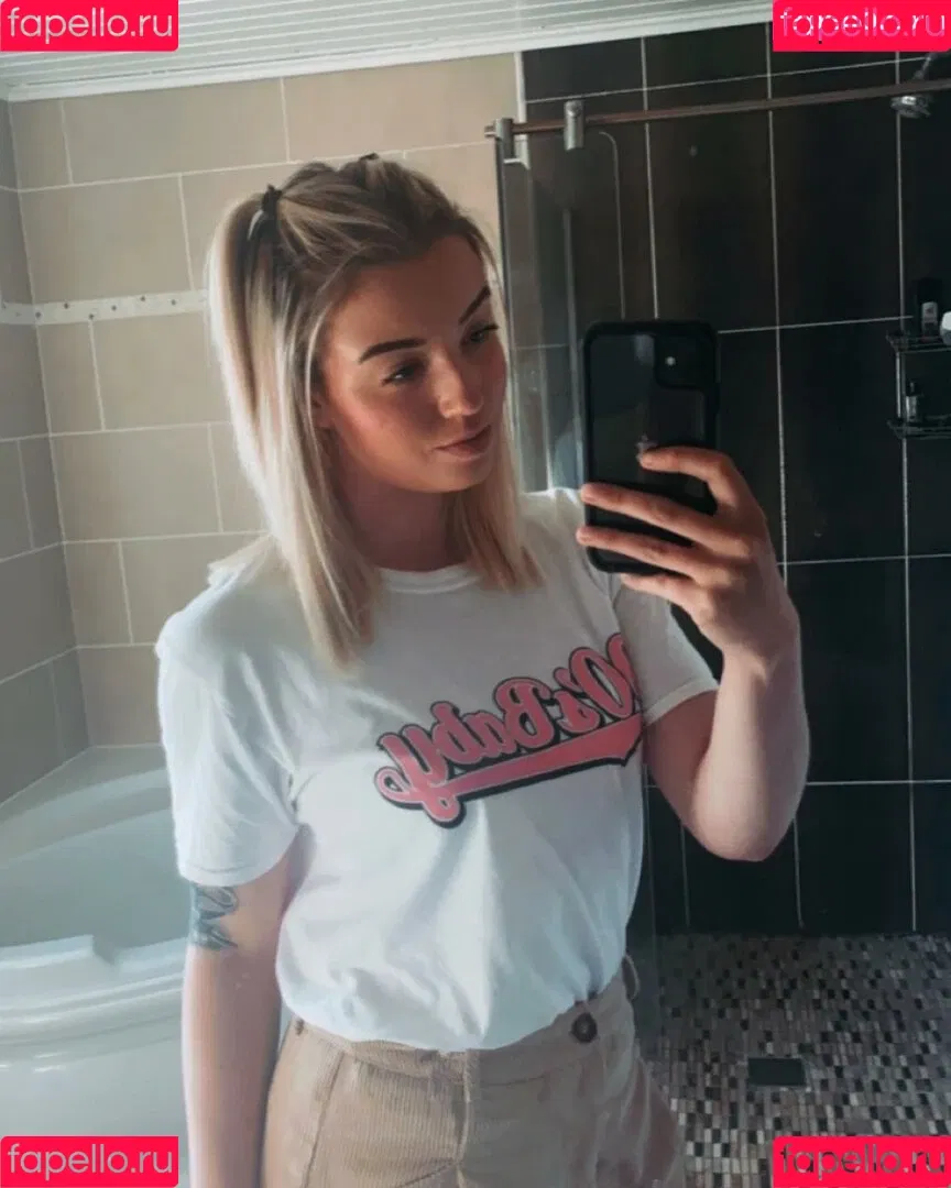 theenicolehammond Onlyfans Photo Gallery 