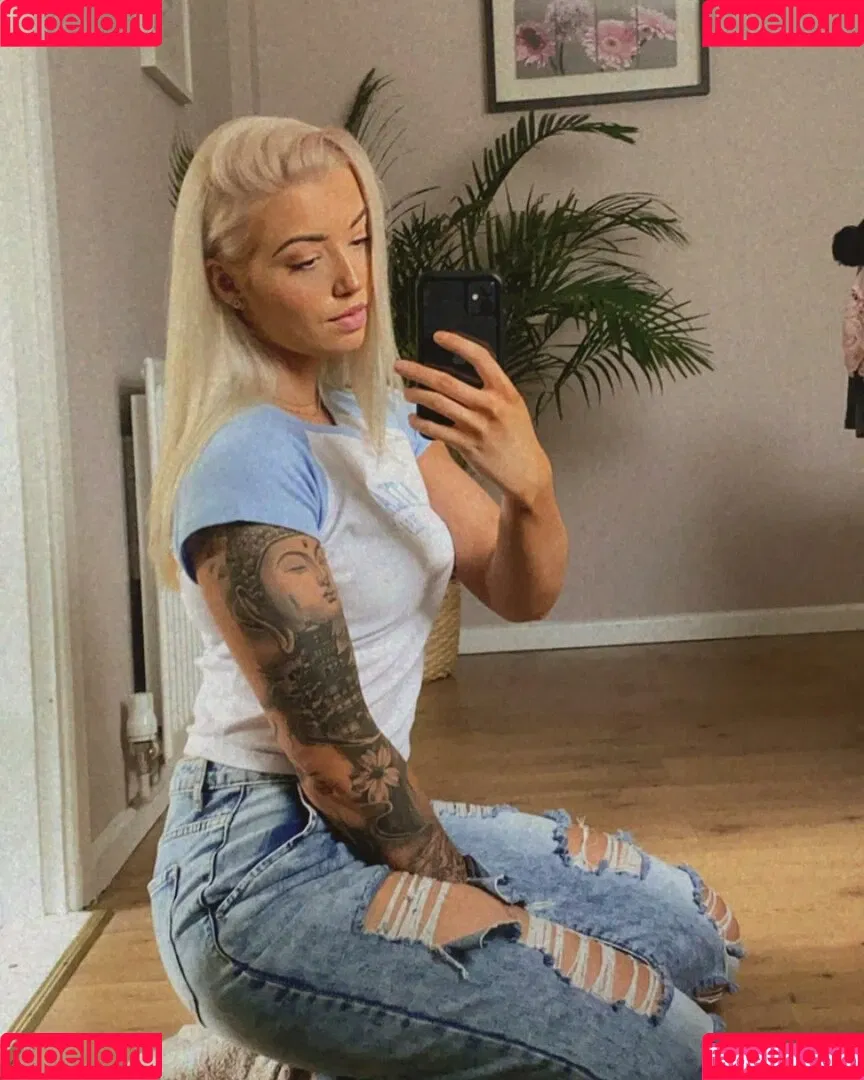 theenicolehammond Onlyfans Photo Gallery 