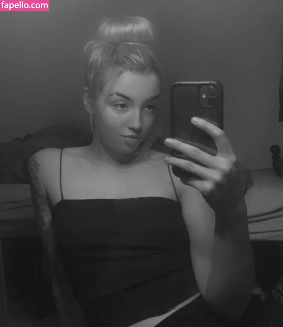 theenicolehammond Onlyfans Photo Gallery 