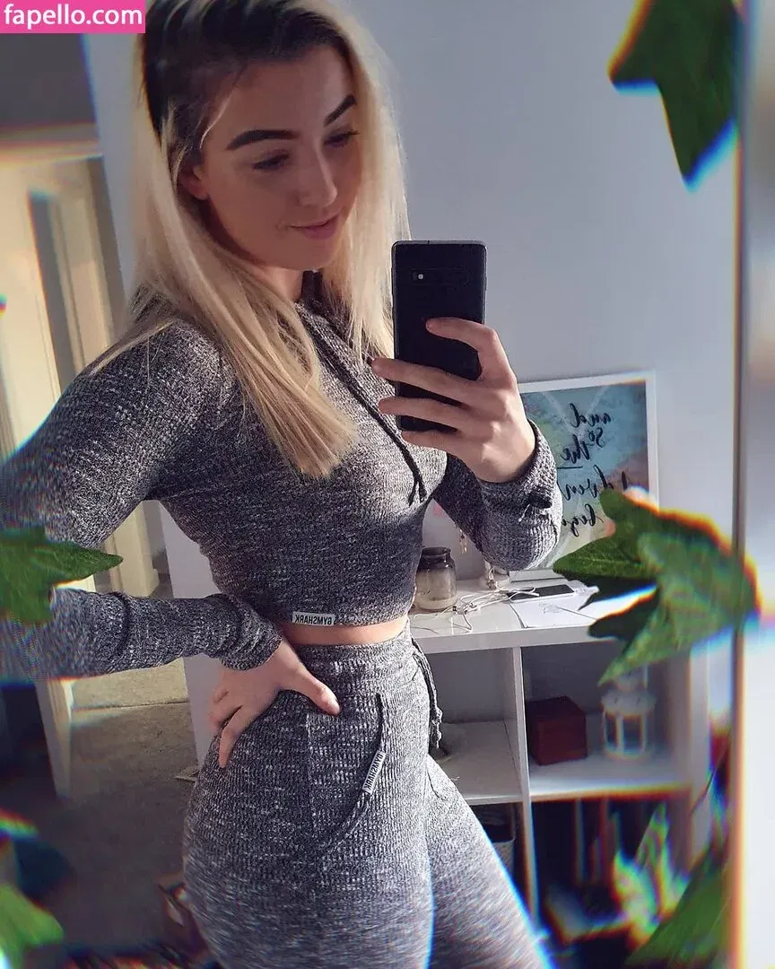 theenicolehammond Onlyfans Photo Gallery 