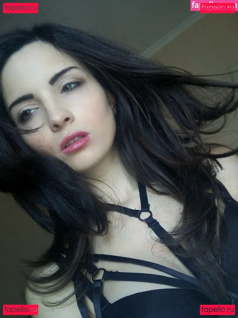 Kafkanya Onlyfans Photo Gallery 