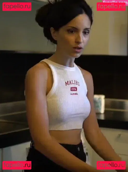 Kafkanya Onlyfans Photo Gallery 