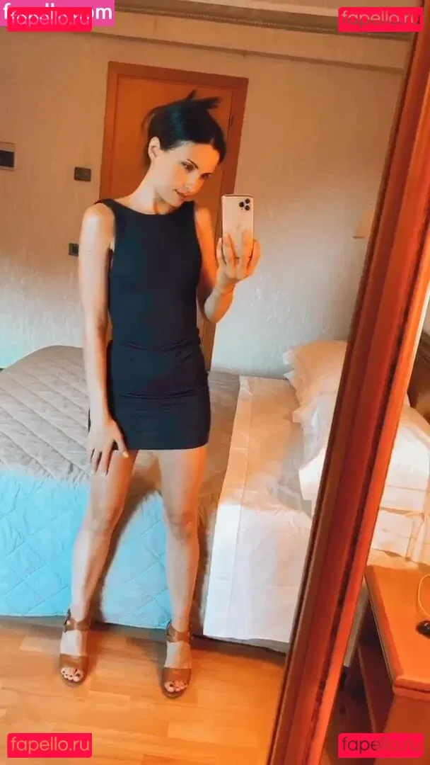 Kafkanya Onlyfans Photo Gallery 