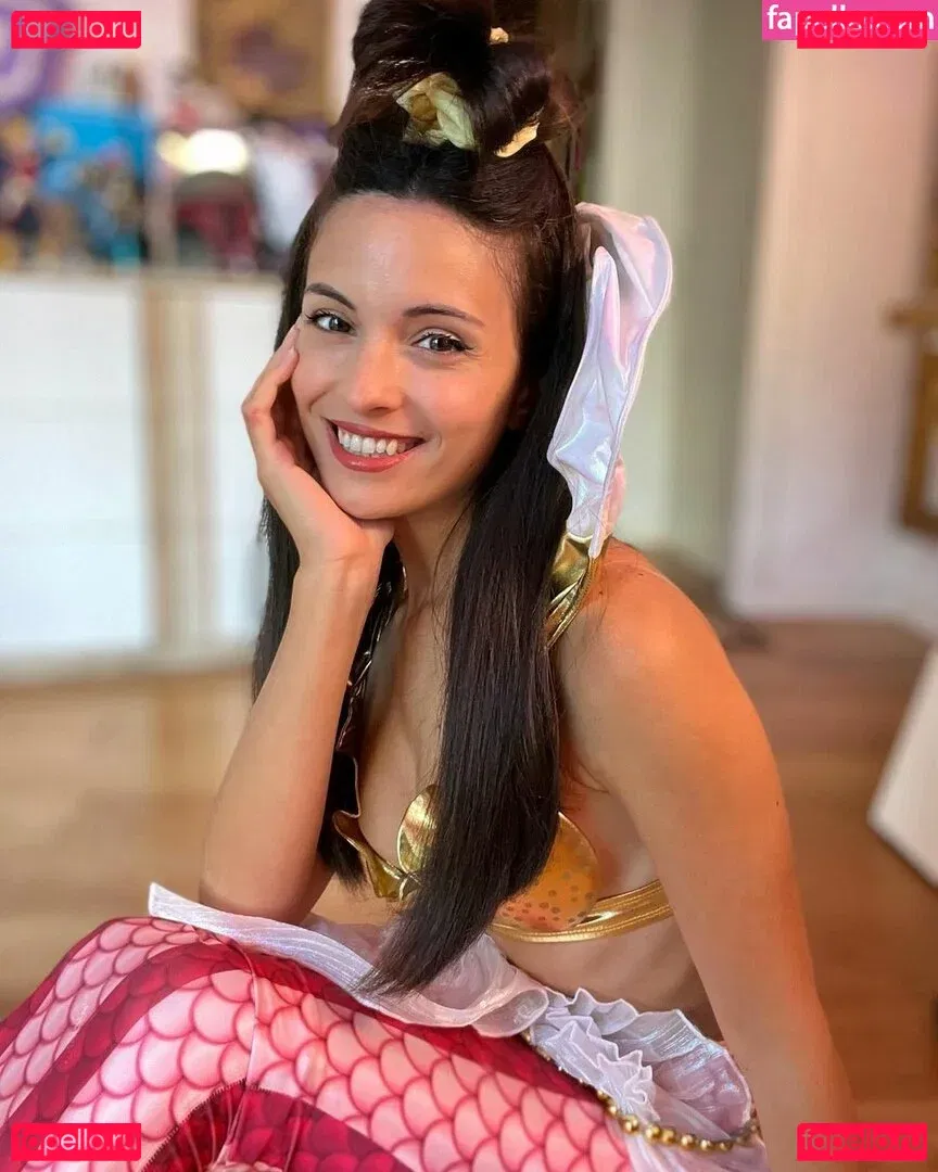 Kafkanya Onlyfans Photo Gallery 