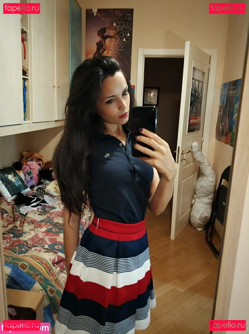 Kafkanya Onlyfans Photo Gallery 