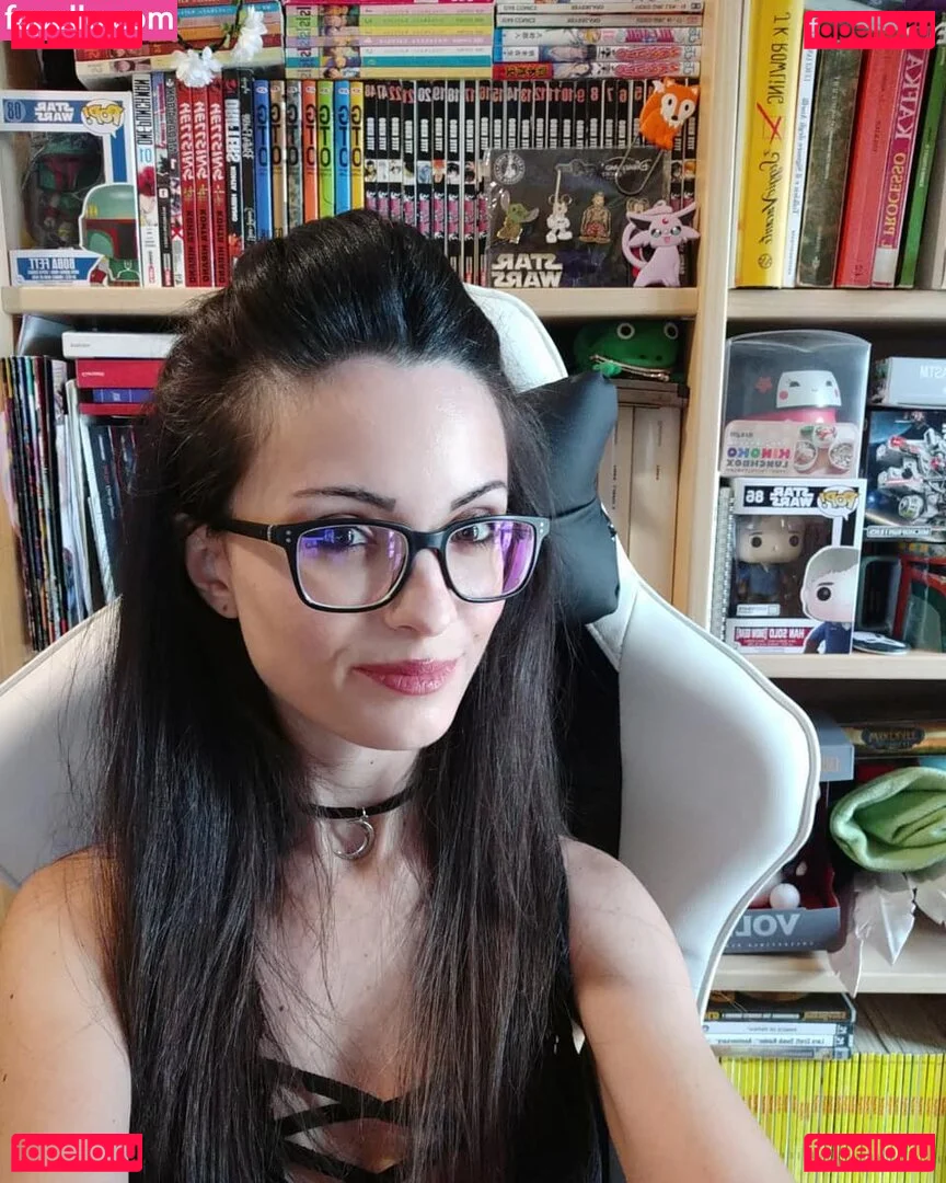 Kafkanya Onlyfans Photo Gallery 