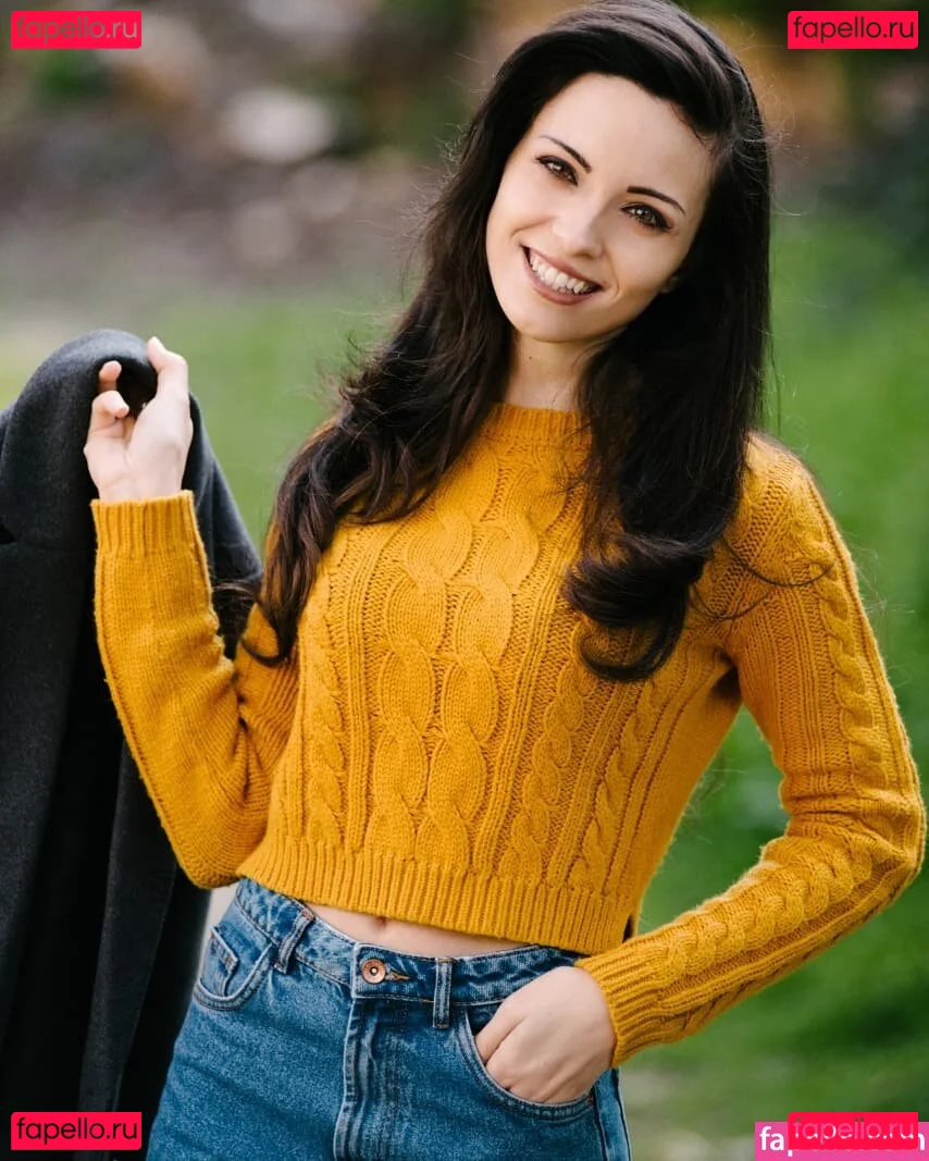 Kafkanya Onlyfans Photo Gallery 