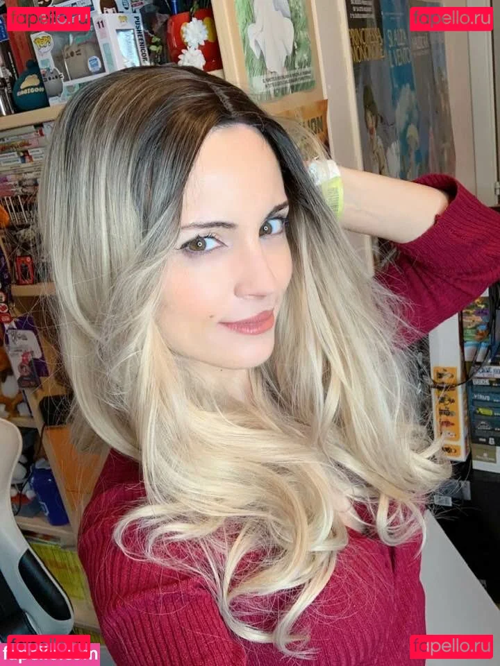 Kafkanya Onlyfans Photo Gallery 