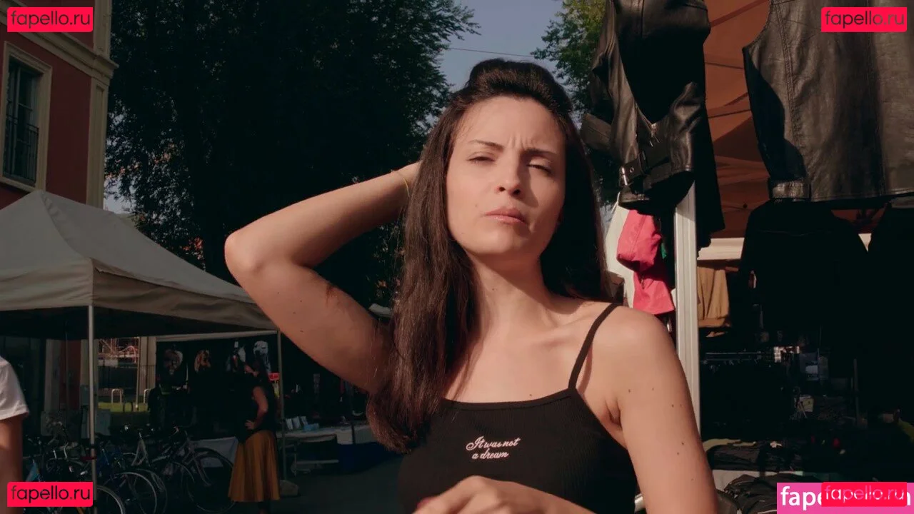 Kafkanya Onlyfans Photo Gallery 