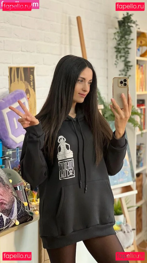 Kafkanya Onlyfans Photo Gallery 