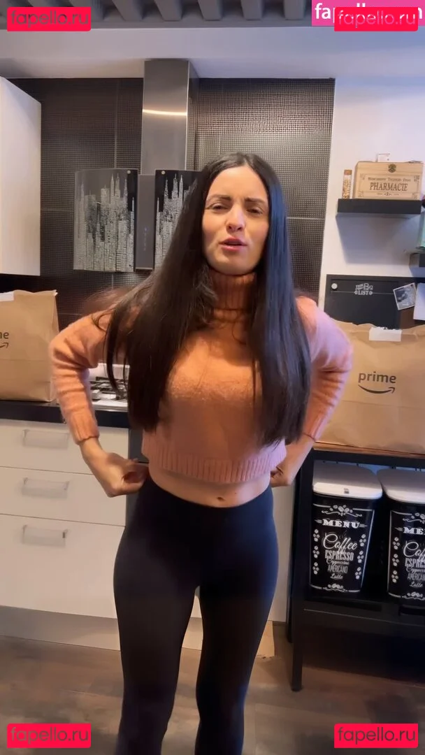 Kafkanya Onlyfans Photo Gallery 