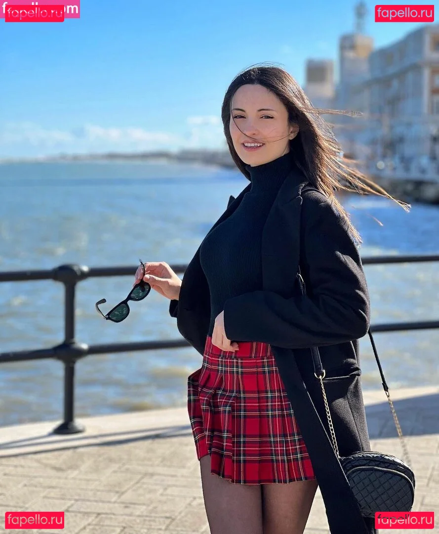 Kafkanya Onlyfans Photo Gallery 