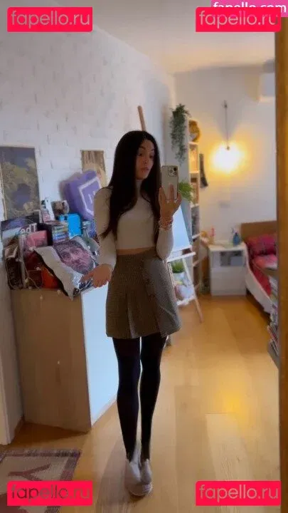 Kafkanya Onlyfans Photo Gallery 