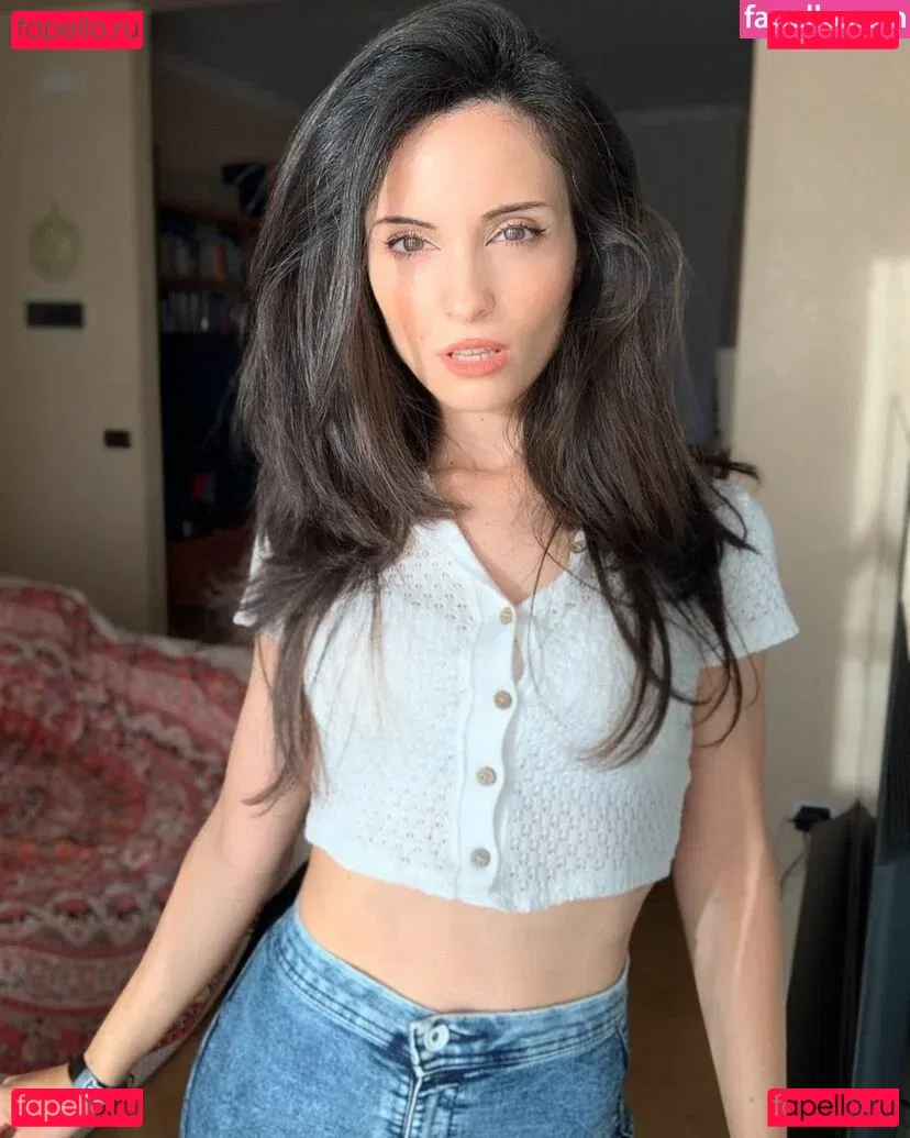 Kafkanya Onlyfans Photo Gallery 