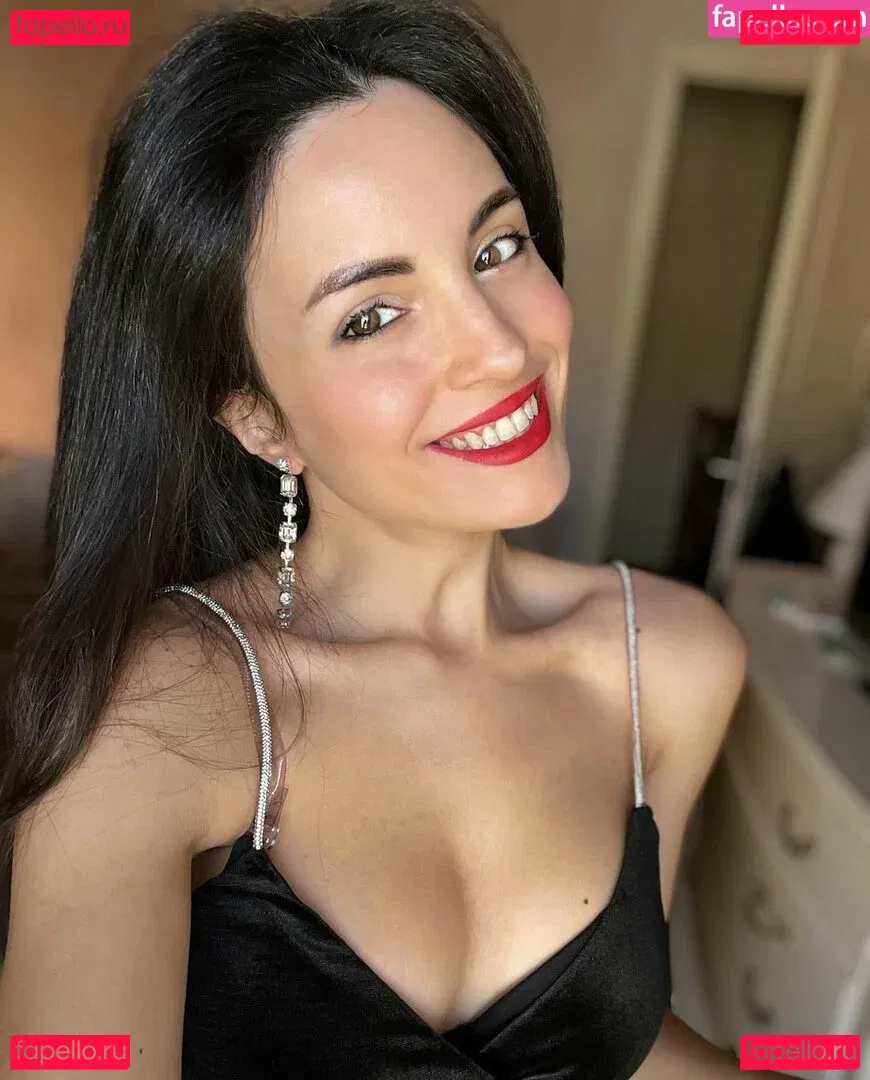 Kafkanya Onlyfans Photo Gallery 