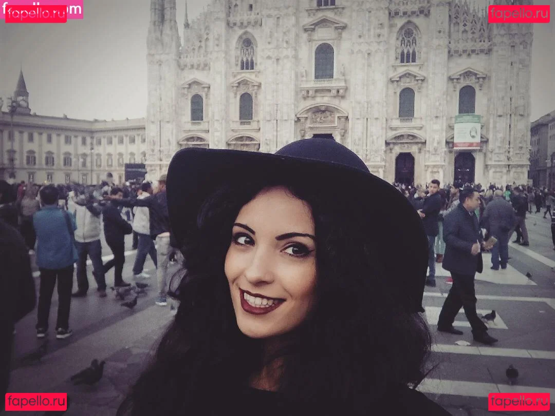 Kafkanya Onlyfans Photo Gallery 