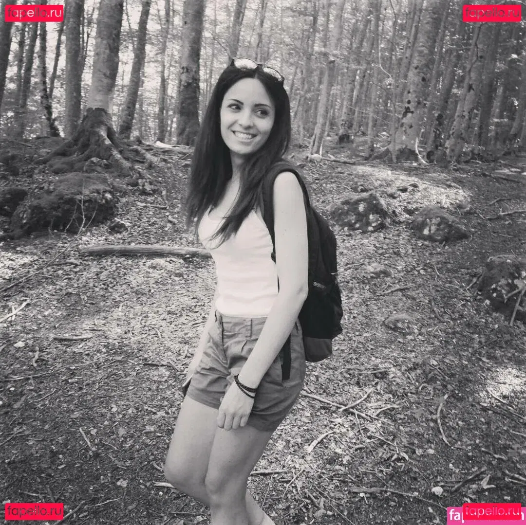 Kafkanya Onlyfans Photo Gallery 