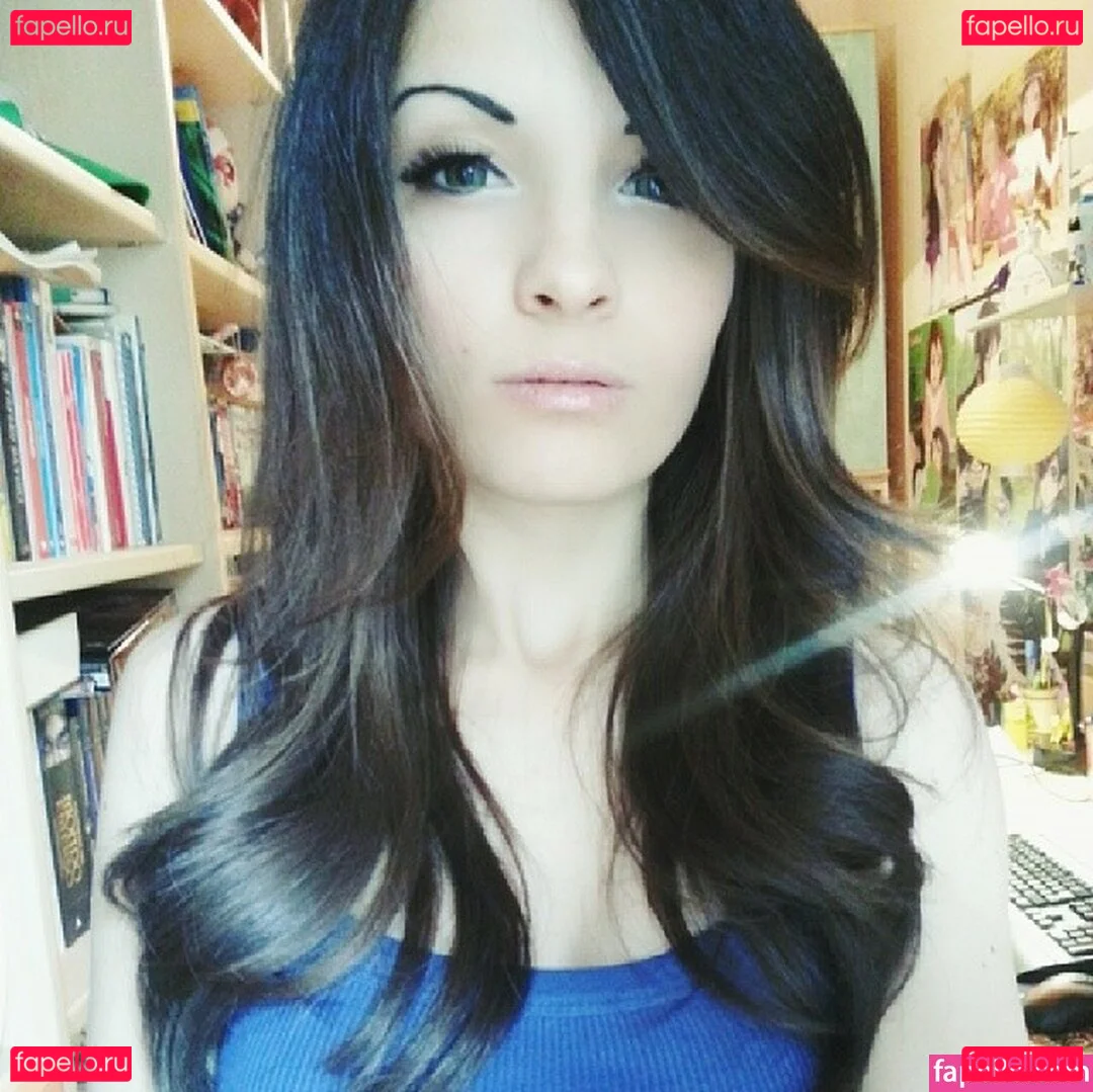 Kafkanya Onlyfans Photo Gallery 