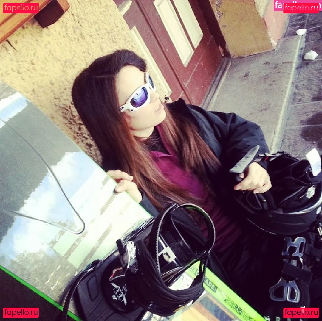 Kafkanya Onlyfans Photo Gallery 