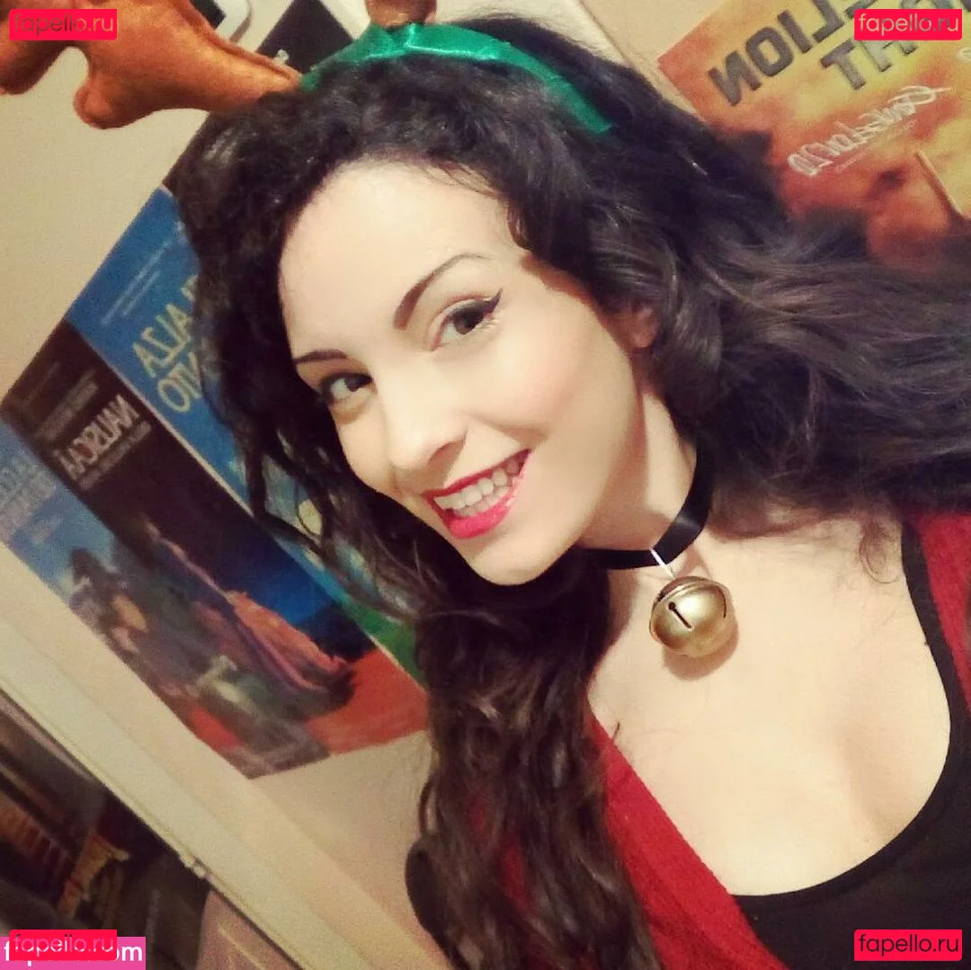 Kafkanya Onlyfans Photo Gallery 