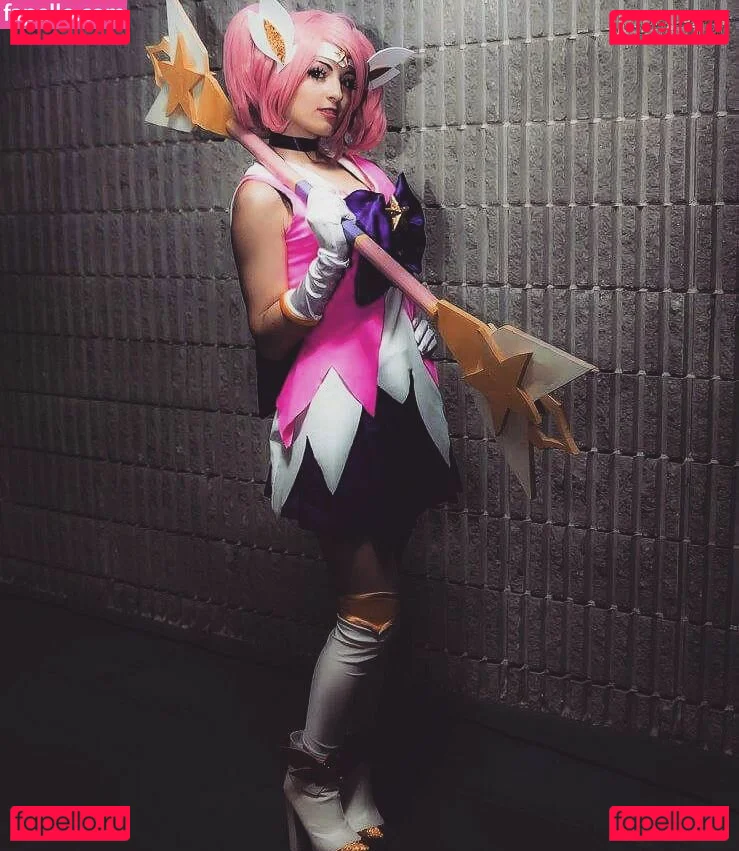 Kafkanya Onlyfans Photo Gallery 