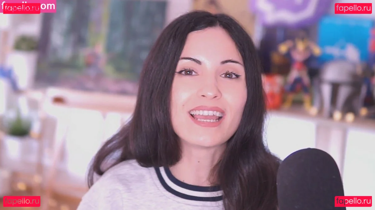 Kafkanya Onlyfans Photo Gallery 