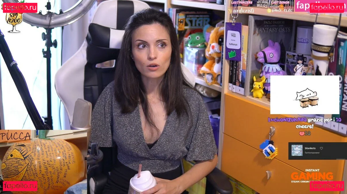 Kafkanya Onlyfans Photo Gallery 