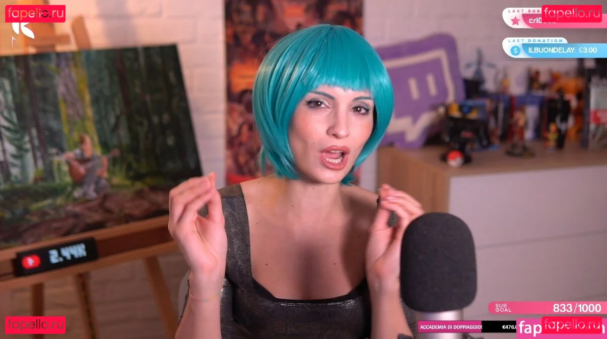 Kafkanya Onlyfans Photo Gallery 