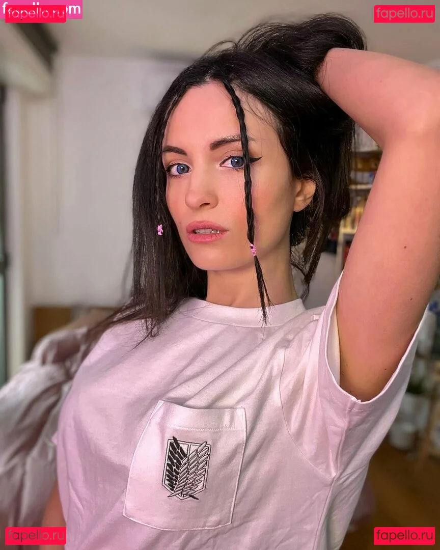 Kafkanya Onlyfans Photo Gallery 