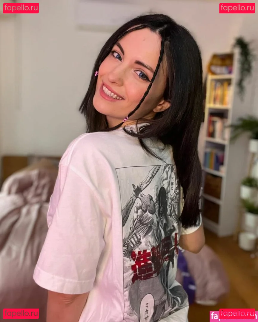 Kafkanya Onlyfans Photo Gallery 