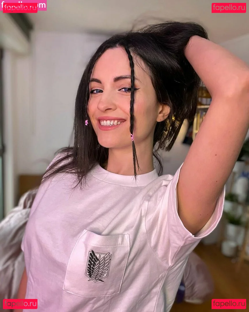 Kafkanya Onlyfans Photo Gallery 