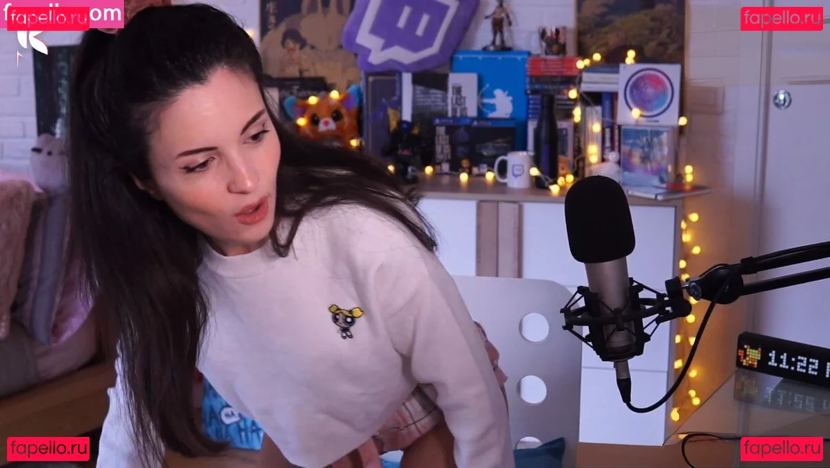 Kafkanya Onlyfans Photo Gallery 