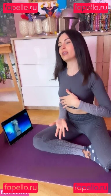 Kafkanya Onlyfans Photo Gallery 