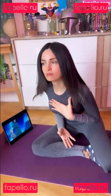 Kafkanya Onlyfans Photo Gallery 