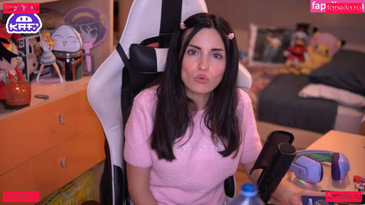 Kafkanya Onlyfans Photo Gallery 