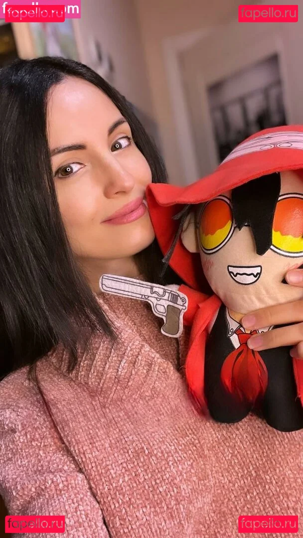 Kafkanya Onlyfans Photo Gallery 