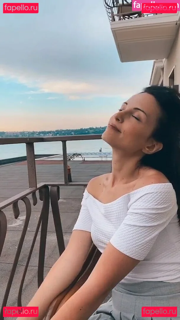 Kafkanya Onlyfans Photo Gallery 