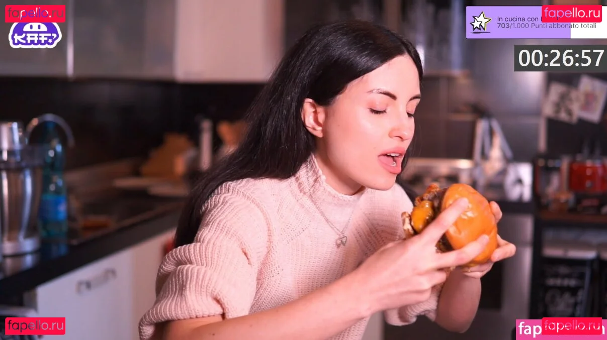 Kafkanya Onlyfans Photo Gallery 