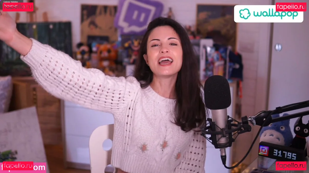 Kafkanya Onlyfans Photo Gallery 