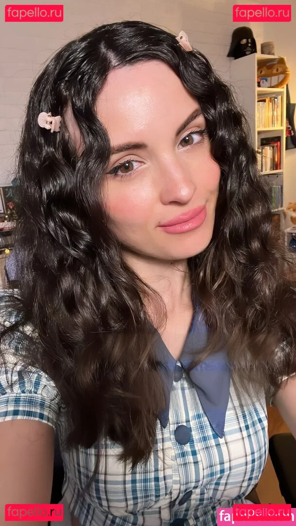 Kafkanya Onlyfans Photo Gallery 