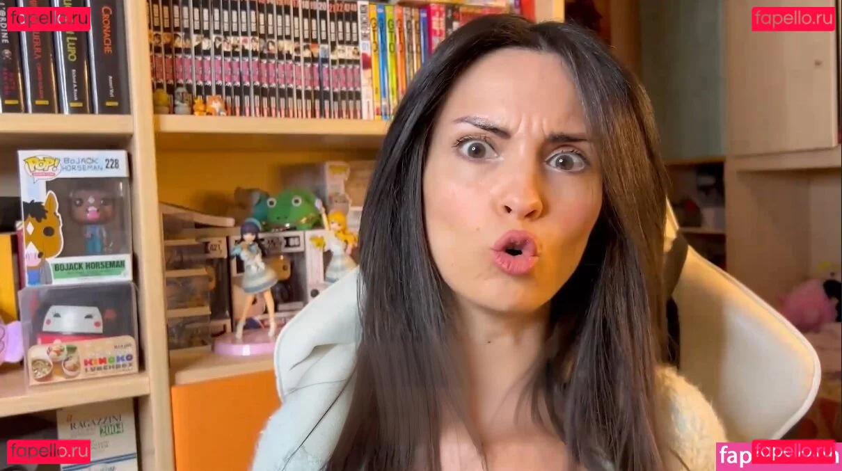 Kafkanya Onlyfans Photo Gallery 