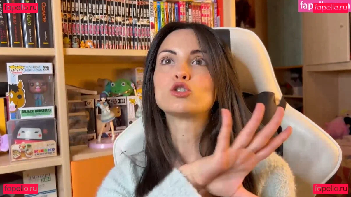 Kafkanya Onlyfans Photo Gallery 