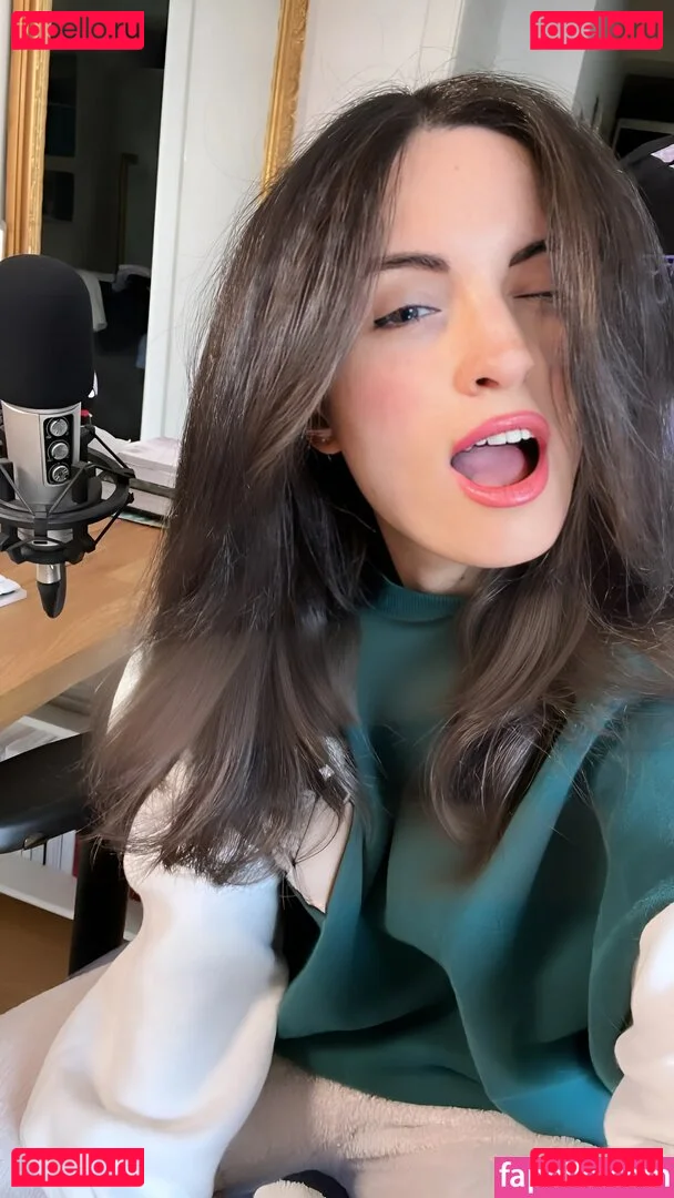 Kafkanya Onlyfans Photo Gallery 