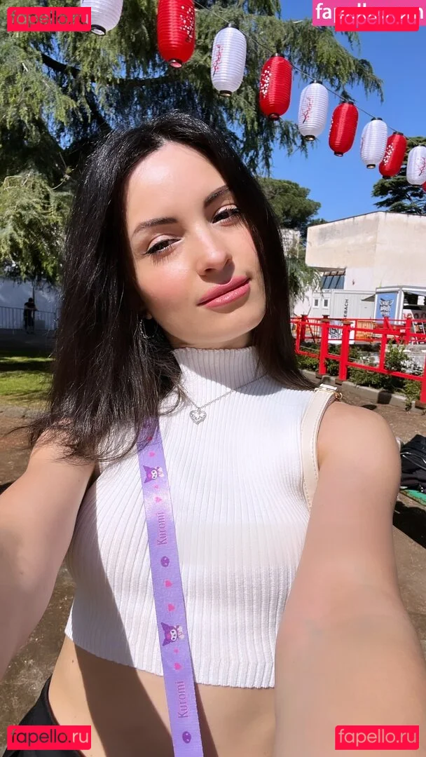 Kafkanya Onlyfans Photo Gallery 