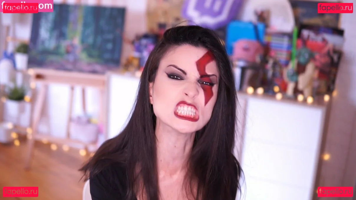 Kafkanya Onlyfans Photo Gallery 